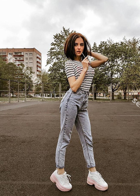 Аня